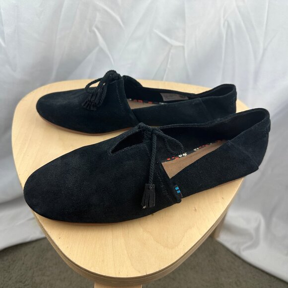 Toms Kelli Black Suede Tassel Flats - Picture 7 of 14
